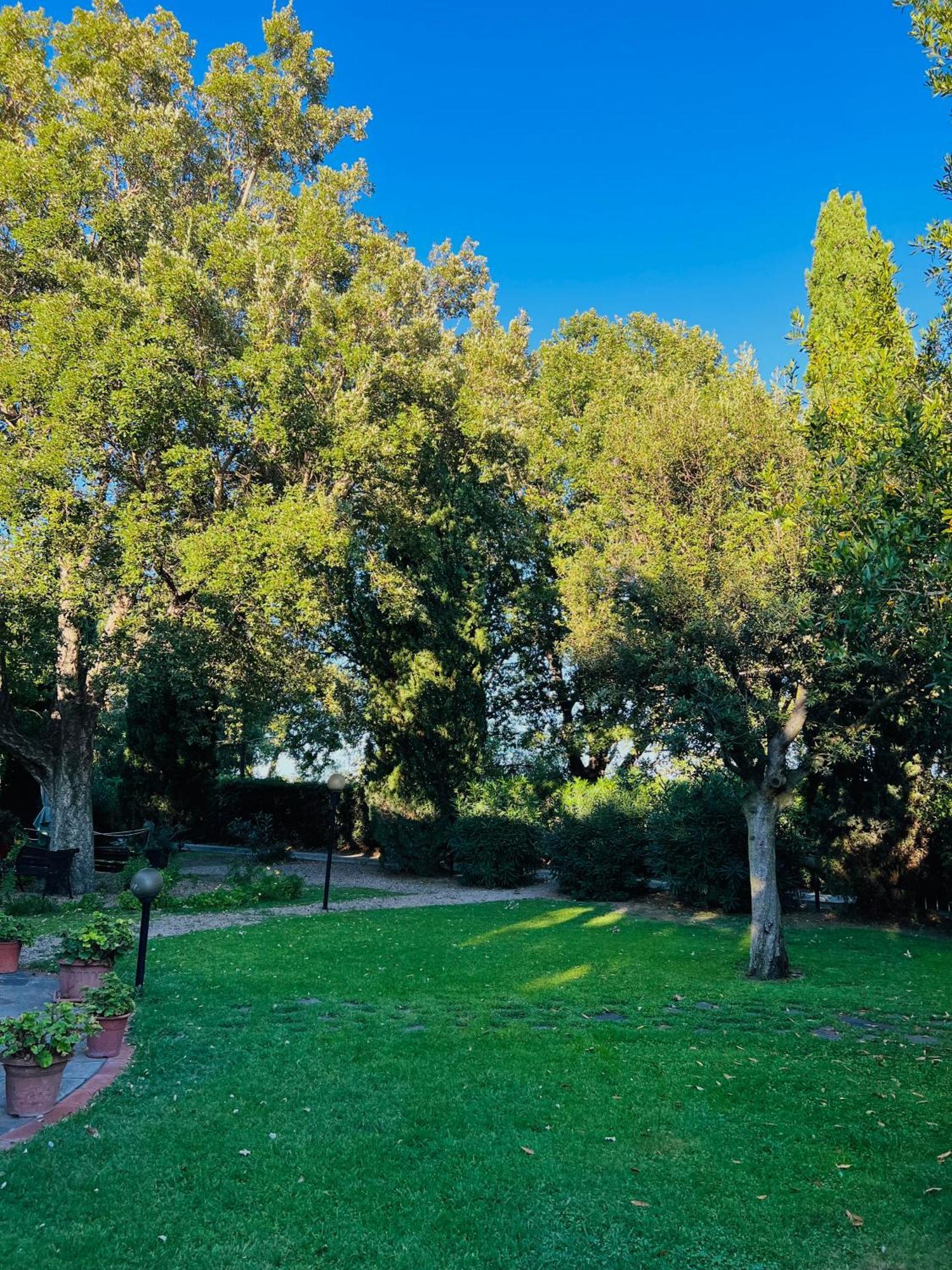 Il Melarancio Bed & Breakfast Pescia Romana Exterior photo