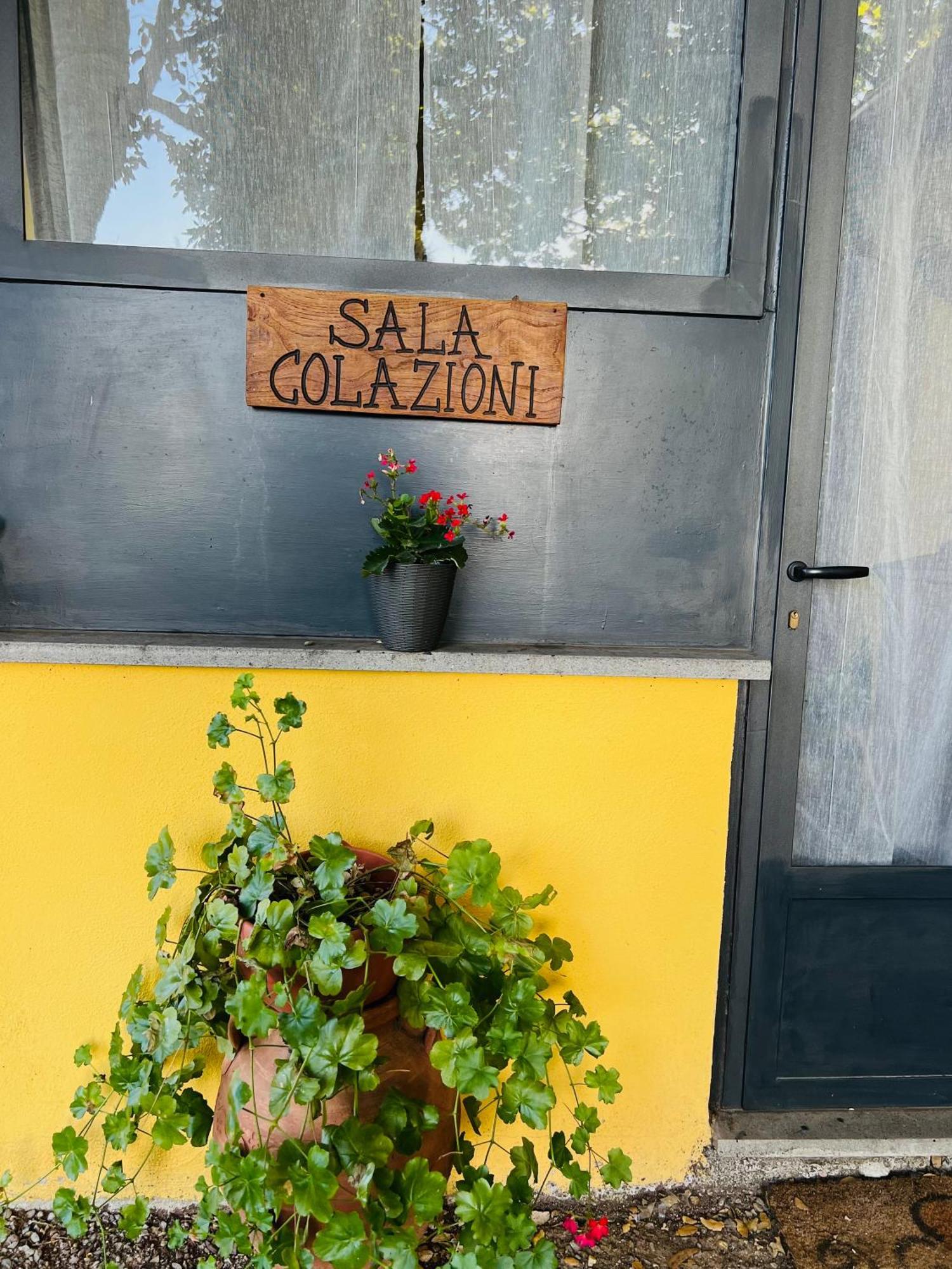 Il Melarancio Bed & Breakfast Pescia Romana Exterior photo